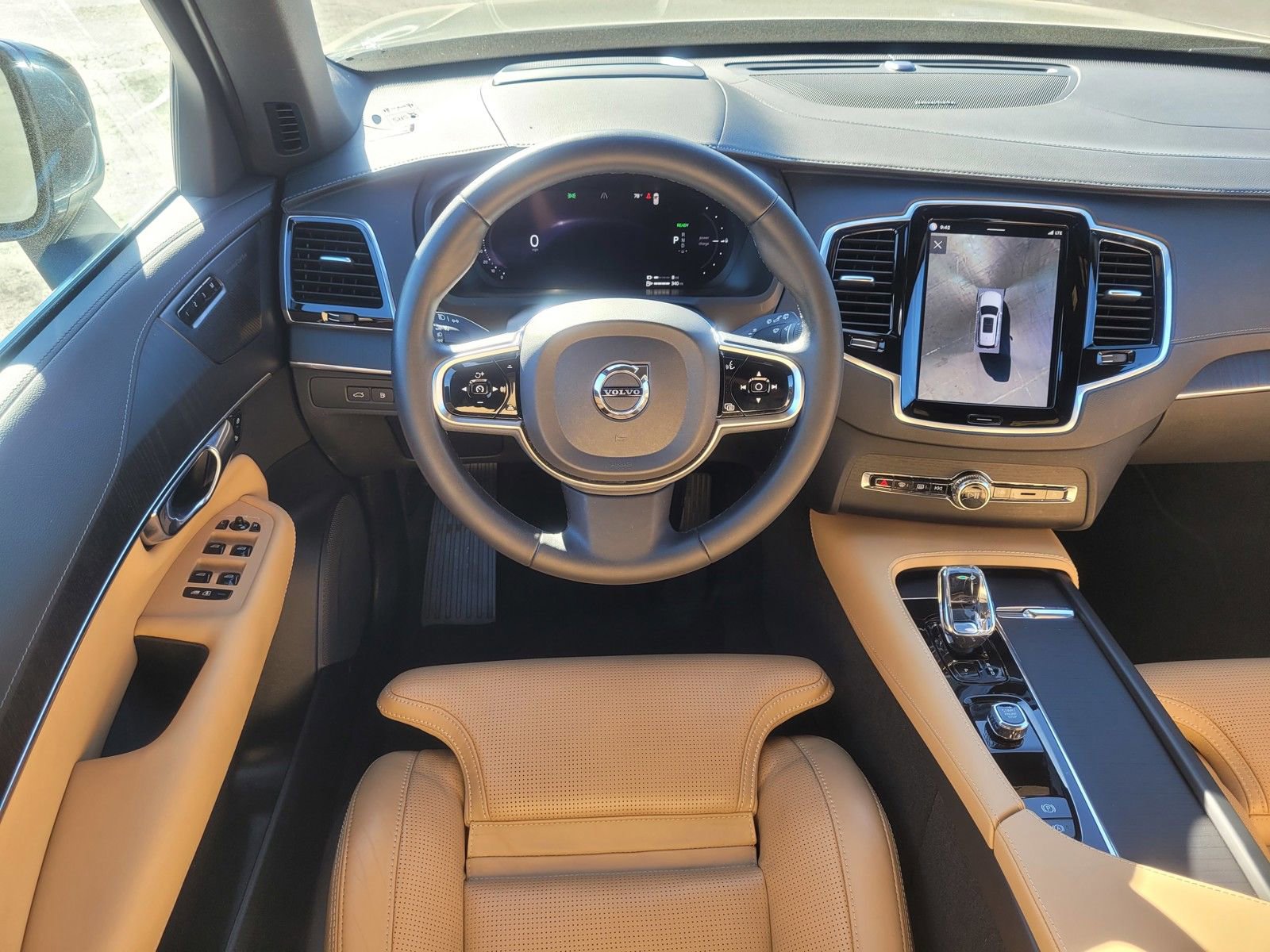 Certified 2023 Volvo XC90 T8 Ultimate AWD/4WD image 14