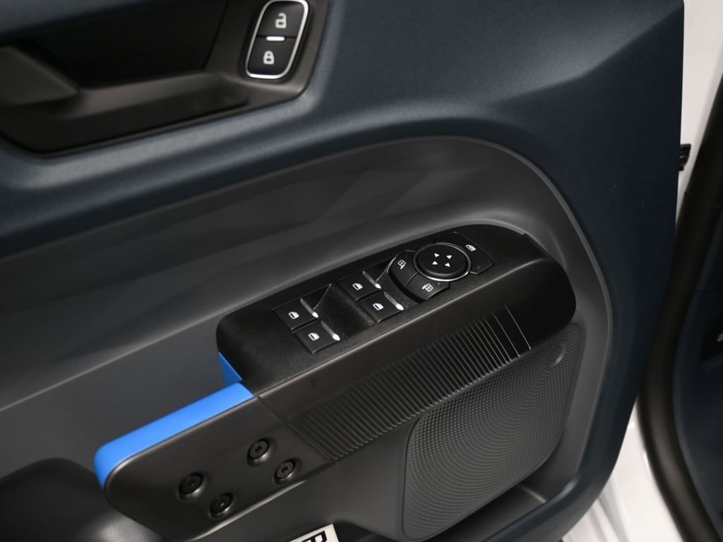 New 2025 Ford Maverick Lobo AWD/4WD image 9