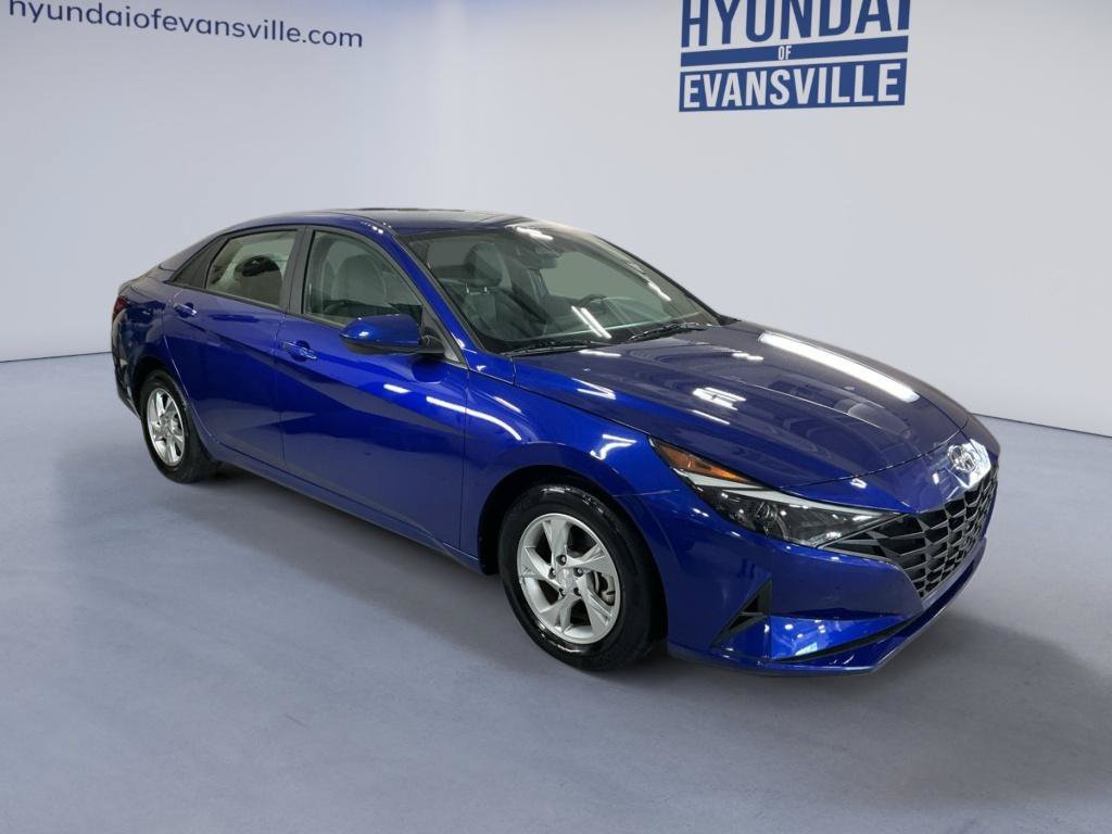 Certified 2023 Hyundai Elantra SE FWD image 3