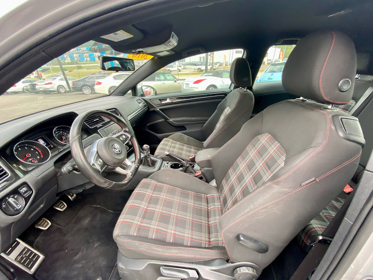 Used 2016 Volkswagen GTI S image 12