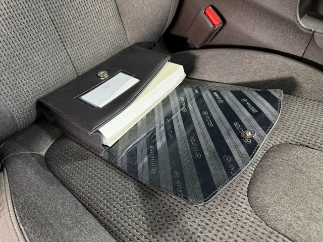 Used 2020 Hyundai Santa Fe SE image 21