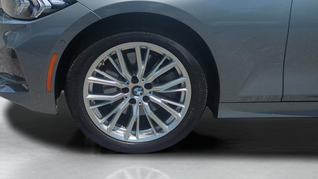 Certified 2023 BMW 330i xDrive Sedan w/ Premium Package AWD/4WD image 26