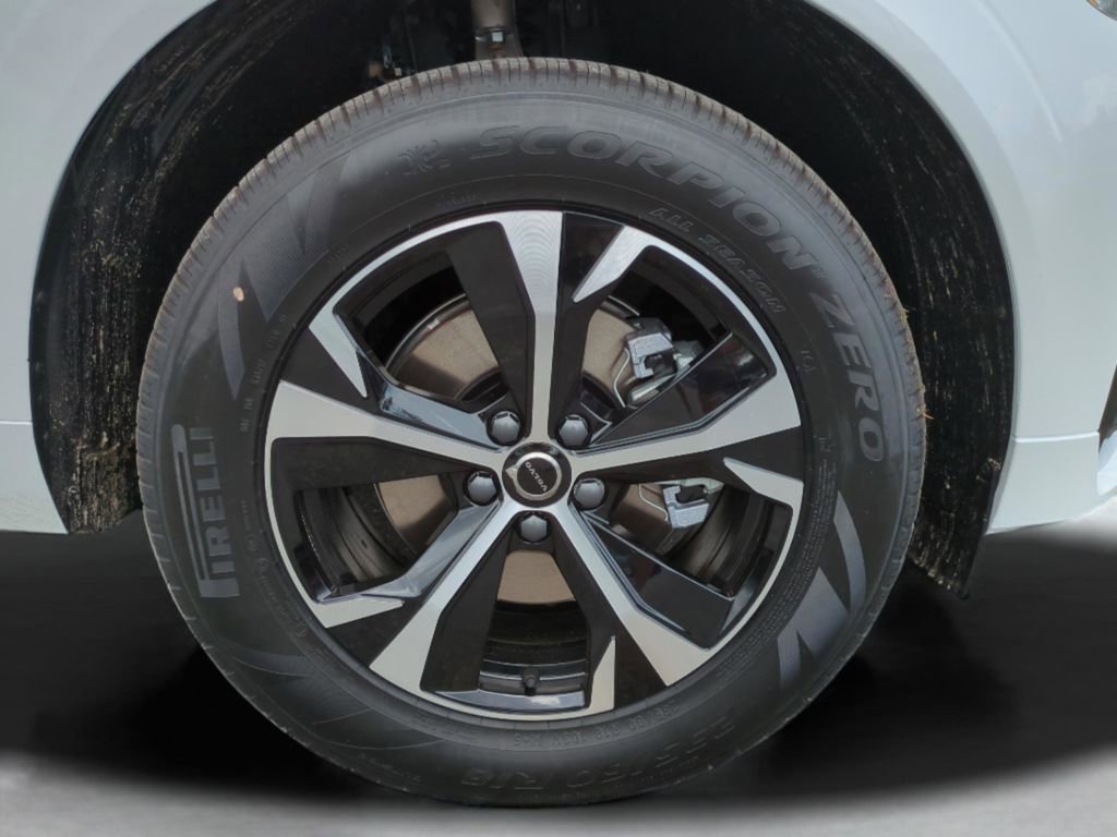 New 2026 Volvo XC60 B5 Core AWD/4WD image 27