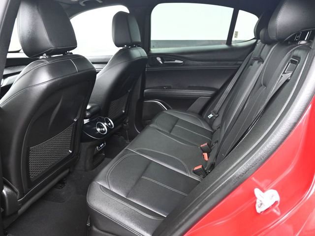 Used 2023 Alfa Romeo Stelvio Sprint AWD/4WD image 9