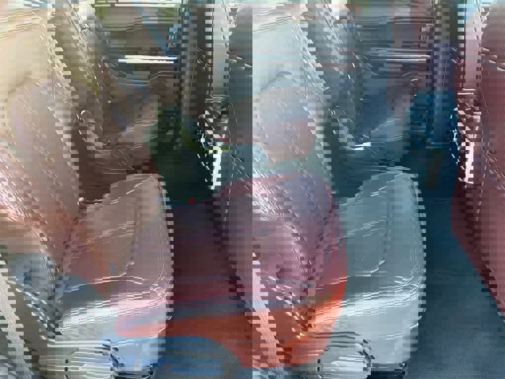 Used 2023 Ford Expedition Limited image 14