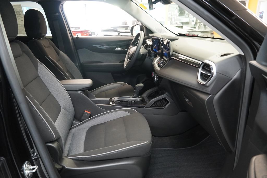 Certified 2024 Chevrolet TrailBlazer LT FWD image 33