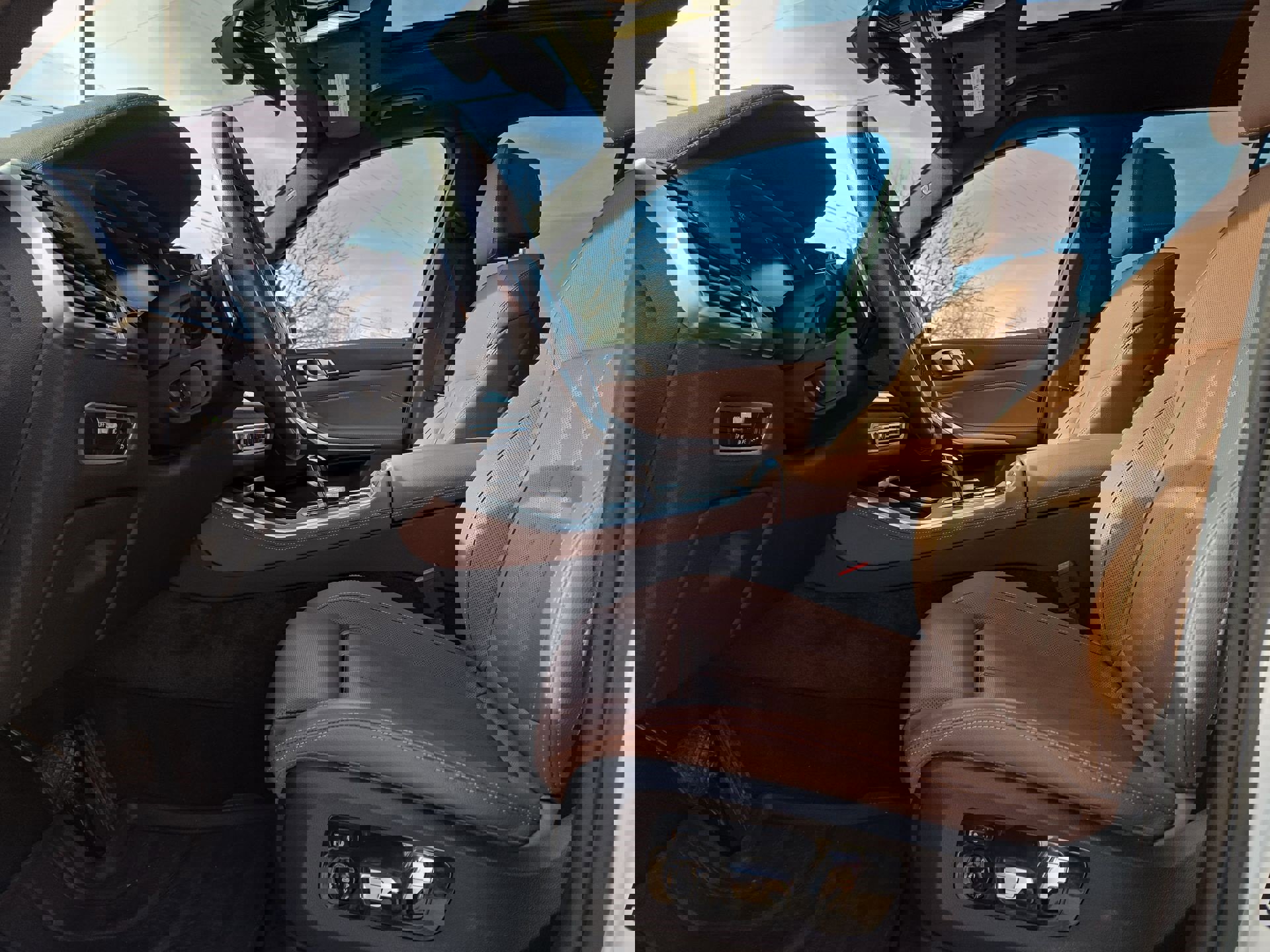 Certified 2022 BMW X5 xDrive40i w/ Luxury Seating Package image 16