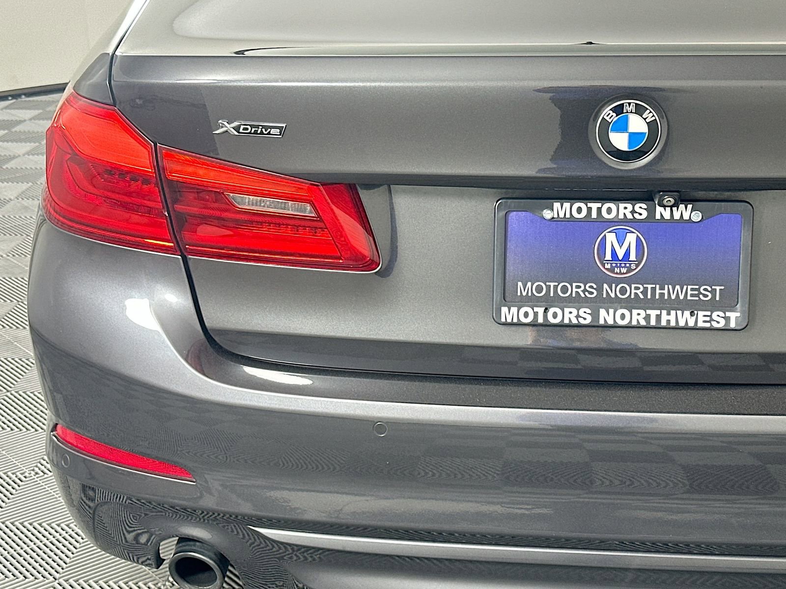 Used 2018 BMW 530i xDrive AWD/4WD image 25