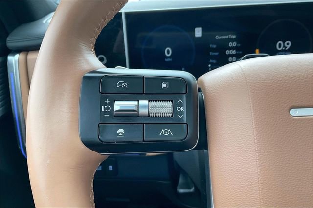 Used 2025 Hyundai Santa Fe Limited image 18