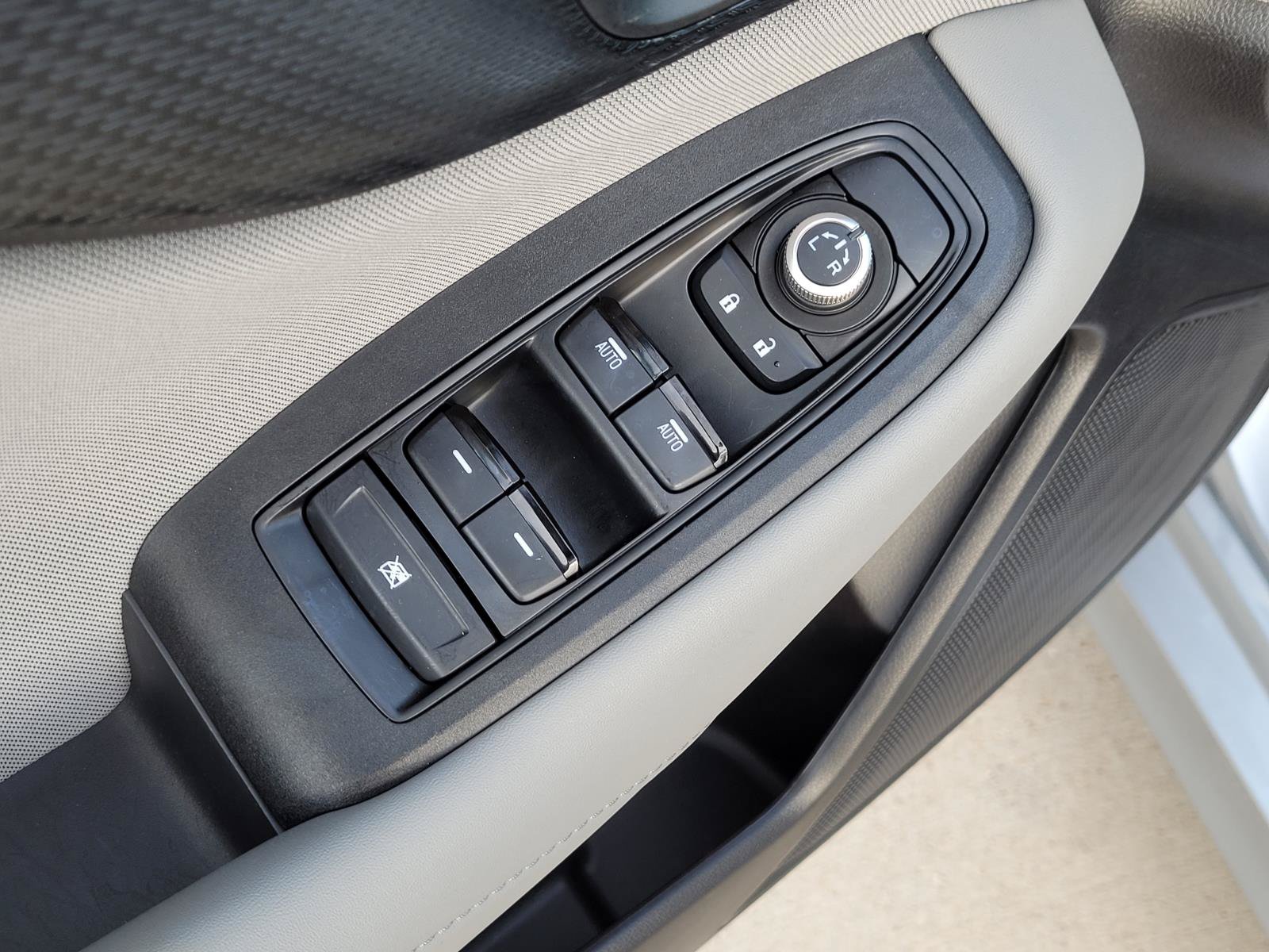 Certified 2025 Subaru Legacy Premium AWD/4WD image 25