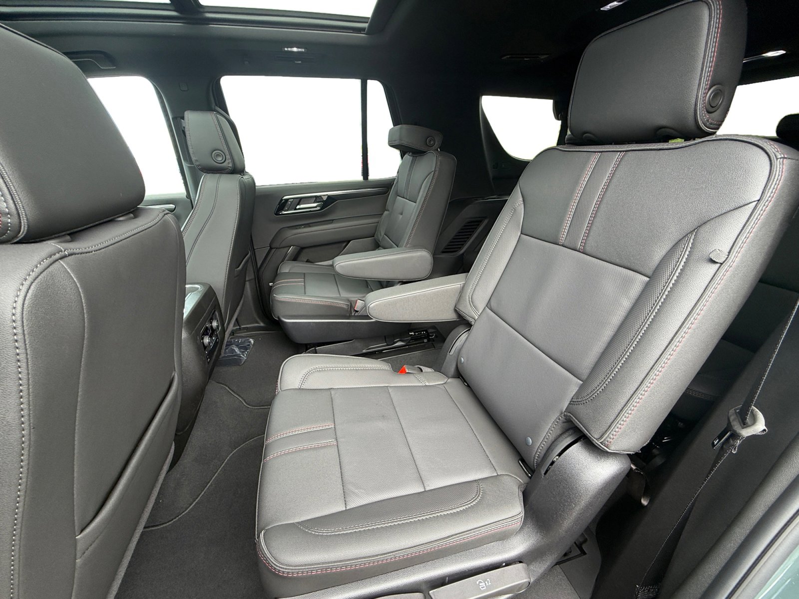 New 2026 Chevrolet Tahoe RST w/ Advanced Technology Package RWD image 16