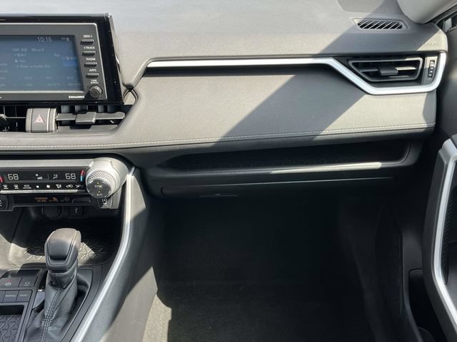 Used 2022 Toyota RAV4 XLE FWD image 18