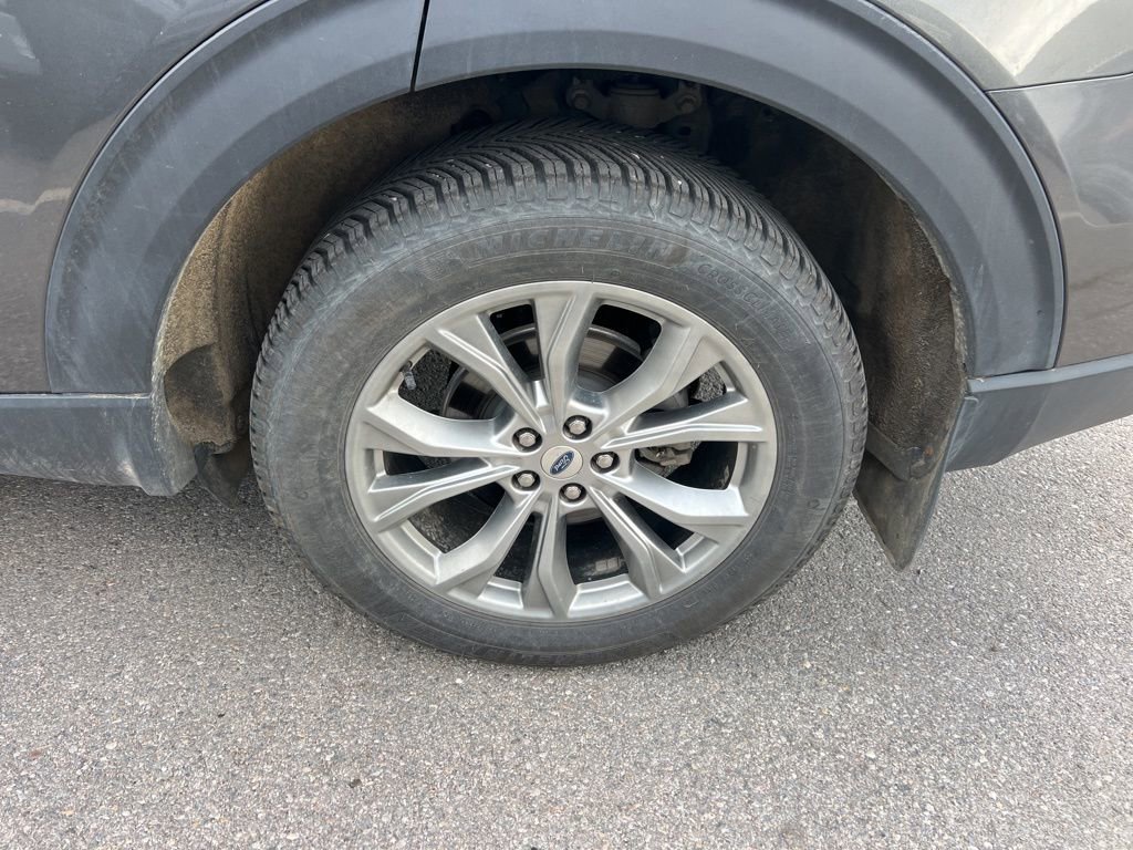 Used 2020 Ford Explorer XLT w/ Equipment Group 202A image 18