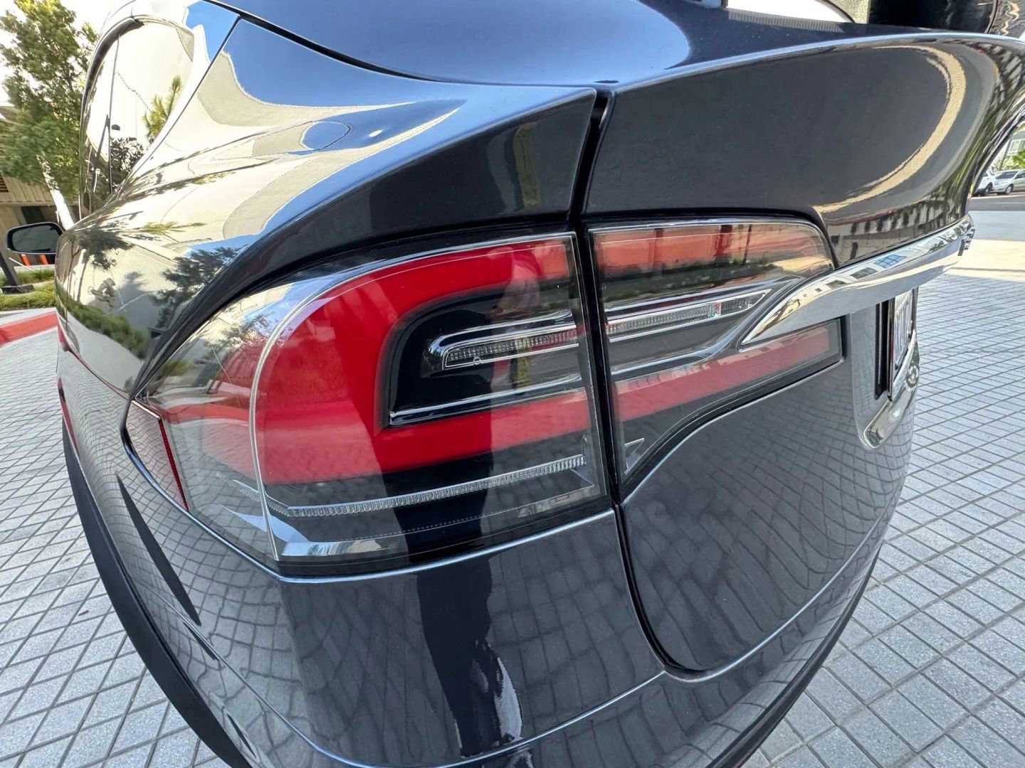 Used 2019 Tesla Model X 100D image 38