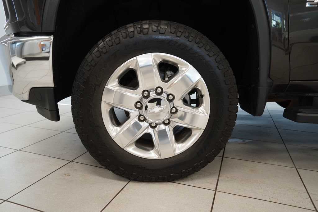 Used 2020 Chevrolet Silverado 2500 LTZ AWD/4WD image 10