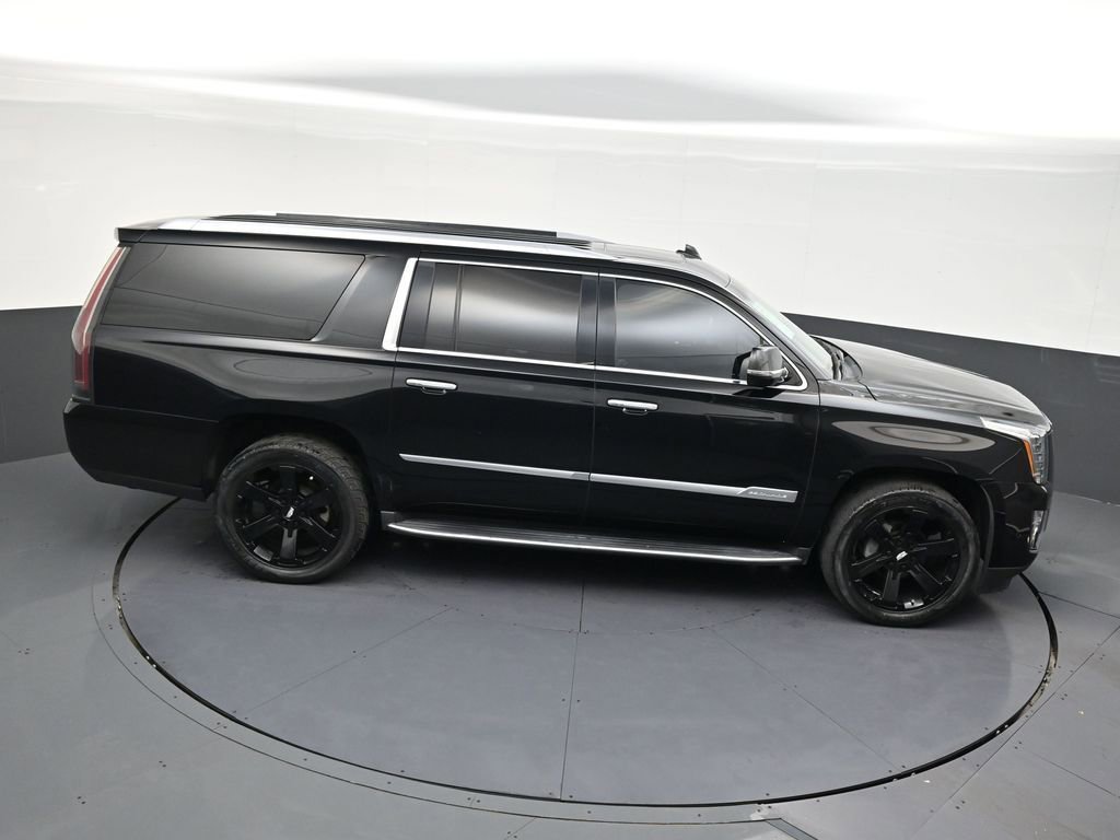 Used 2019 Cadillac Escalade ESV Premium Luxury image 20