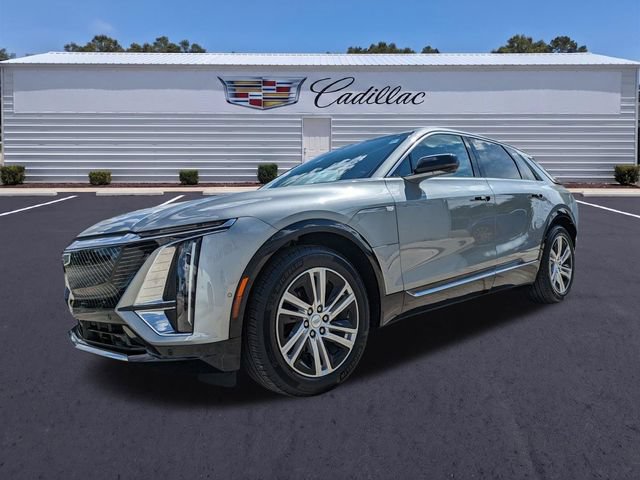 Certified 2024 Cadillac Lyriq Tech w/ Driver Assist Package RWD image 8