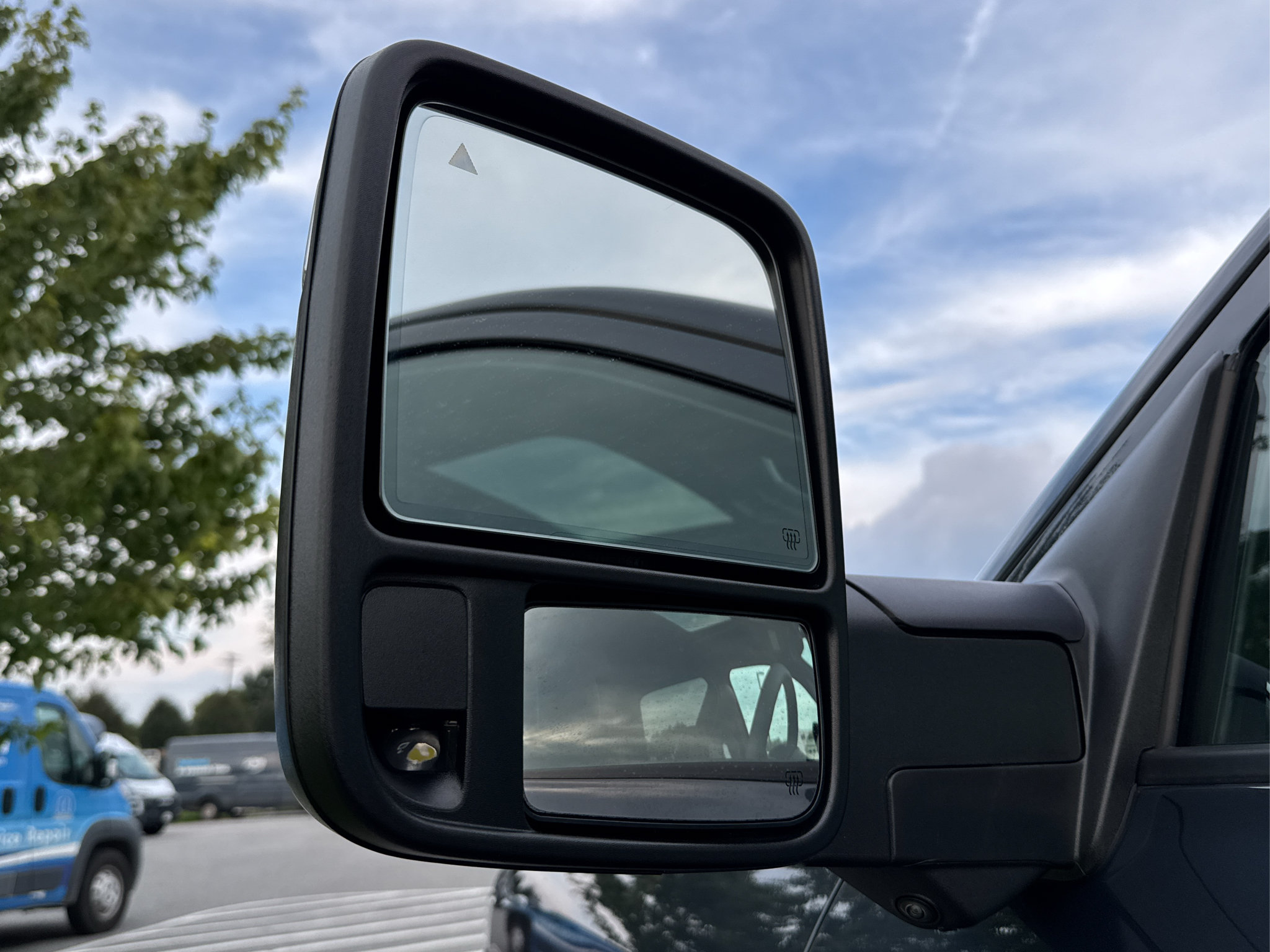 New 2026 RAM 3500 Limited AWD/4WD image 28