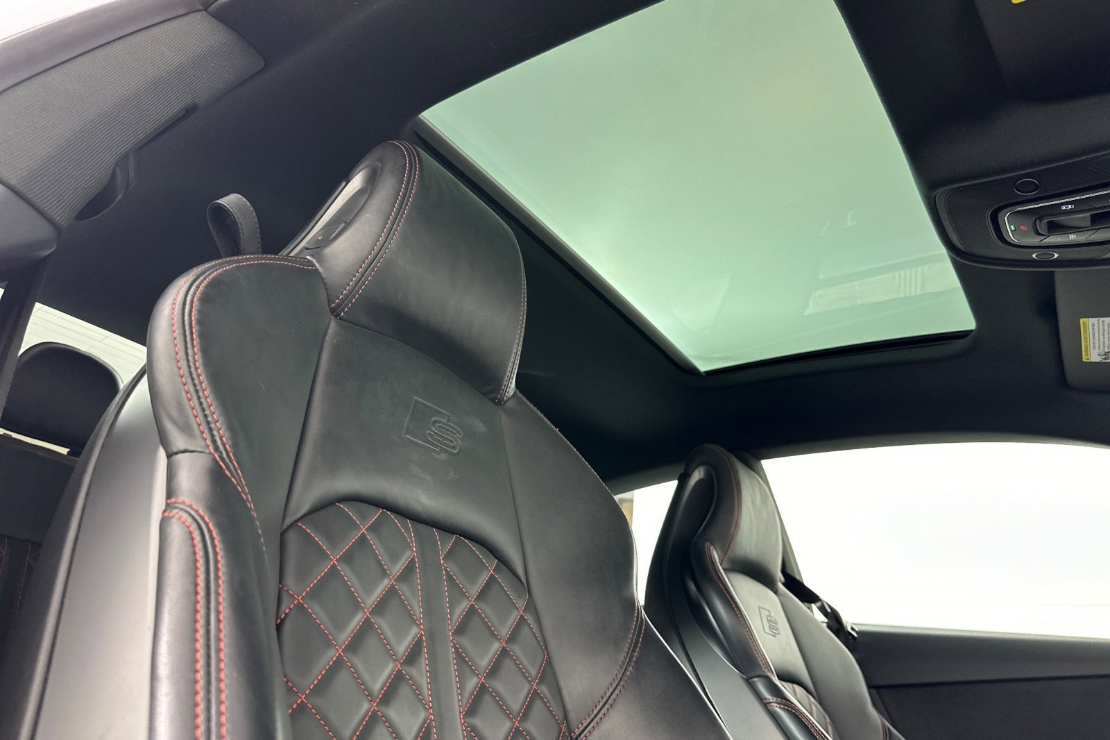 Used 2023 Audi S5 Premium Plus w/ Premium Plus image 15