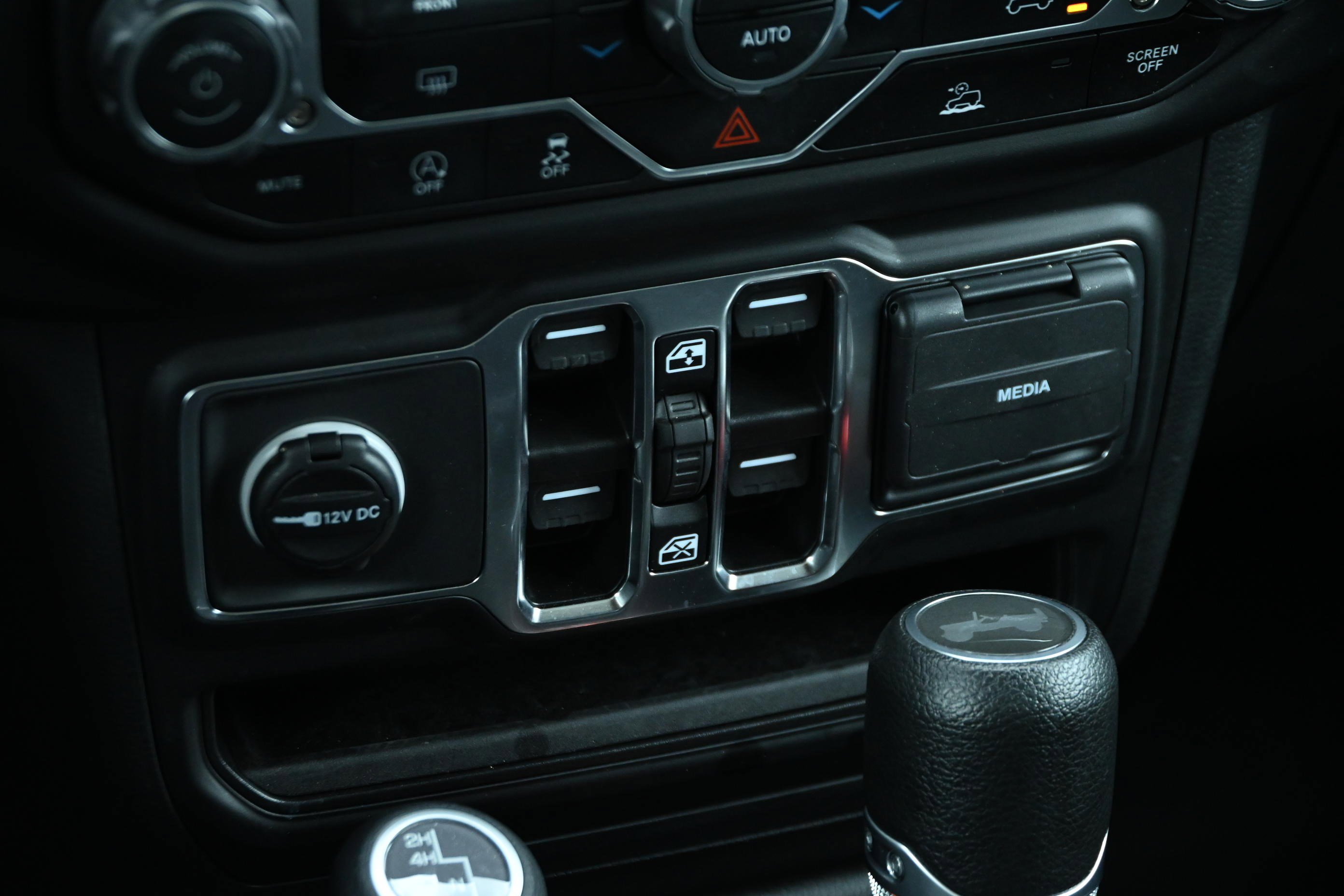 Used 2023 Jeep Wrangler Unlimited Sport image 20