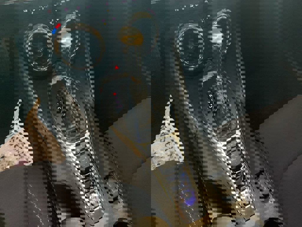 Used 2020 Chevrolet Camaro LT image 19