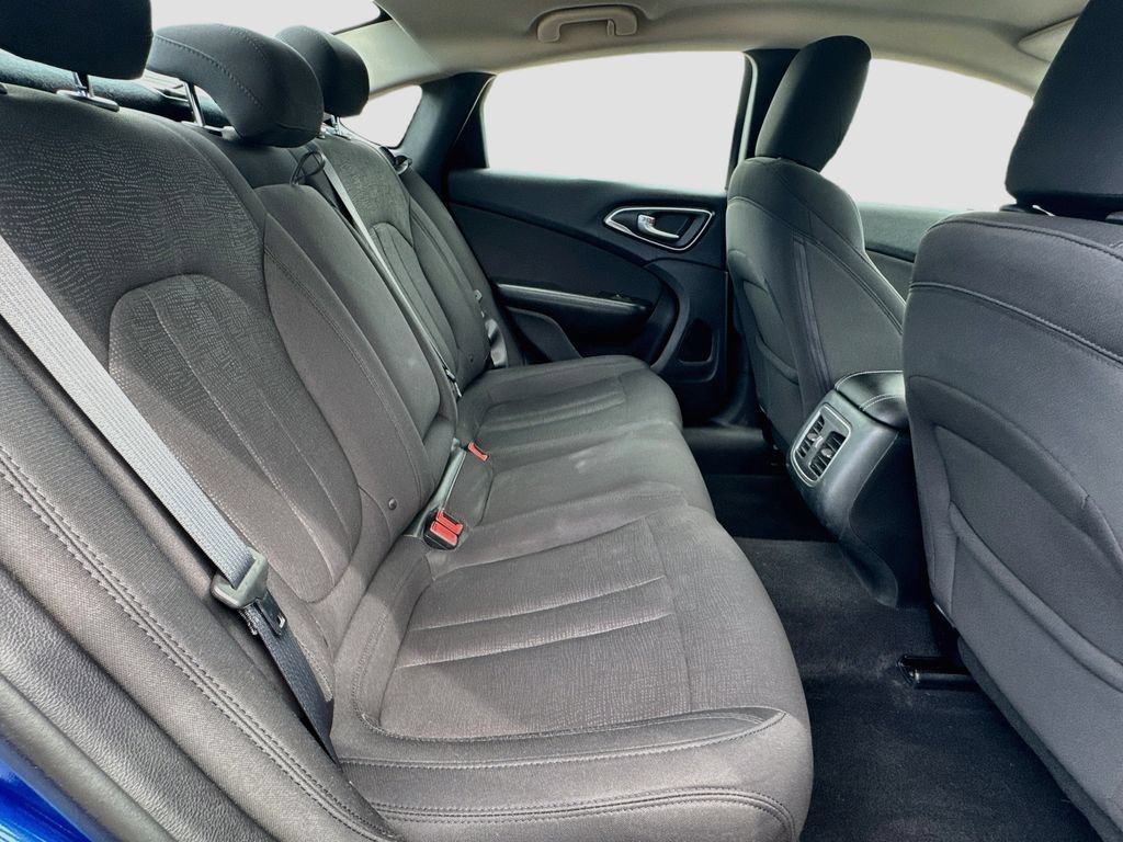 Used 2015 Chrysler 200 Limited w/ Convenience Group FWD image 25