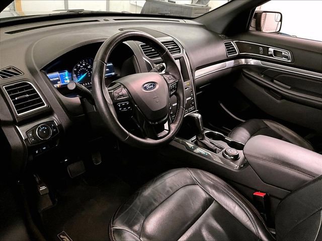 Used 2018 Ford Explorer Sport AWD/4WD image 12