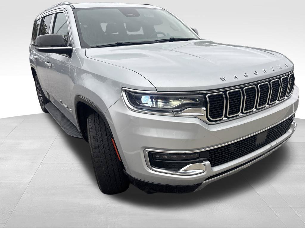 Used 2025 Jeep Wagoneer Series II w/ 8-Passenger Seating Package AWD/4WD image 5