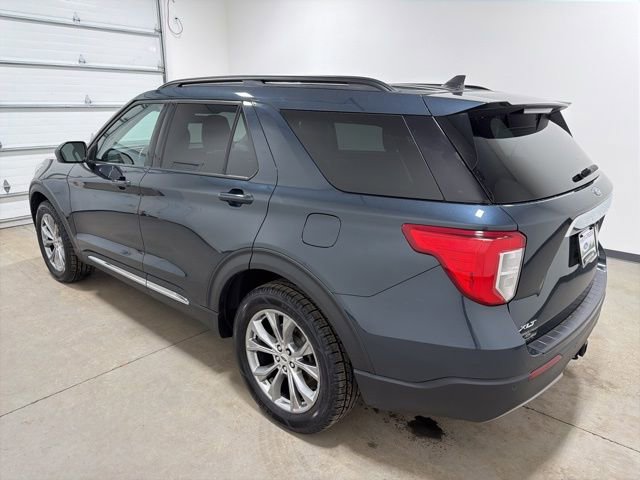 Used 2023 Ford Explorer XLT w/ Equipment Group 202A image 6