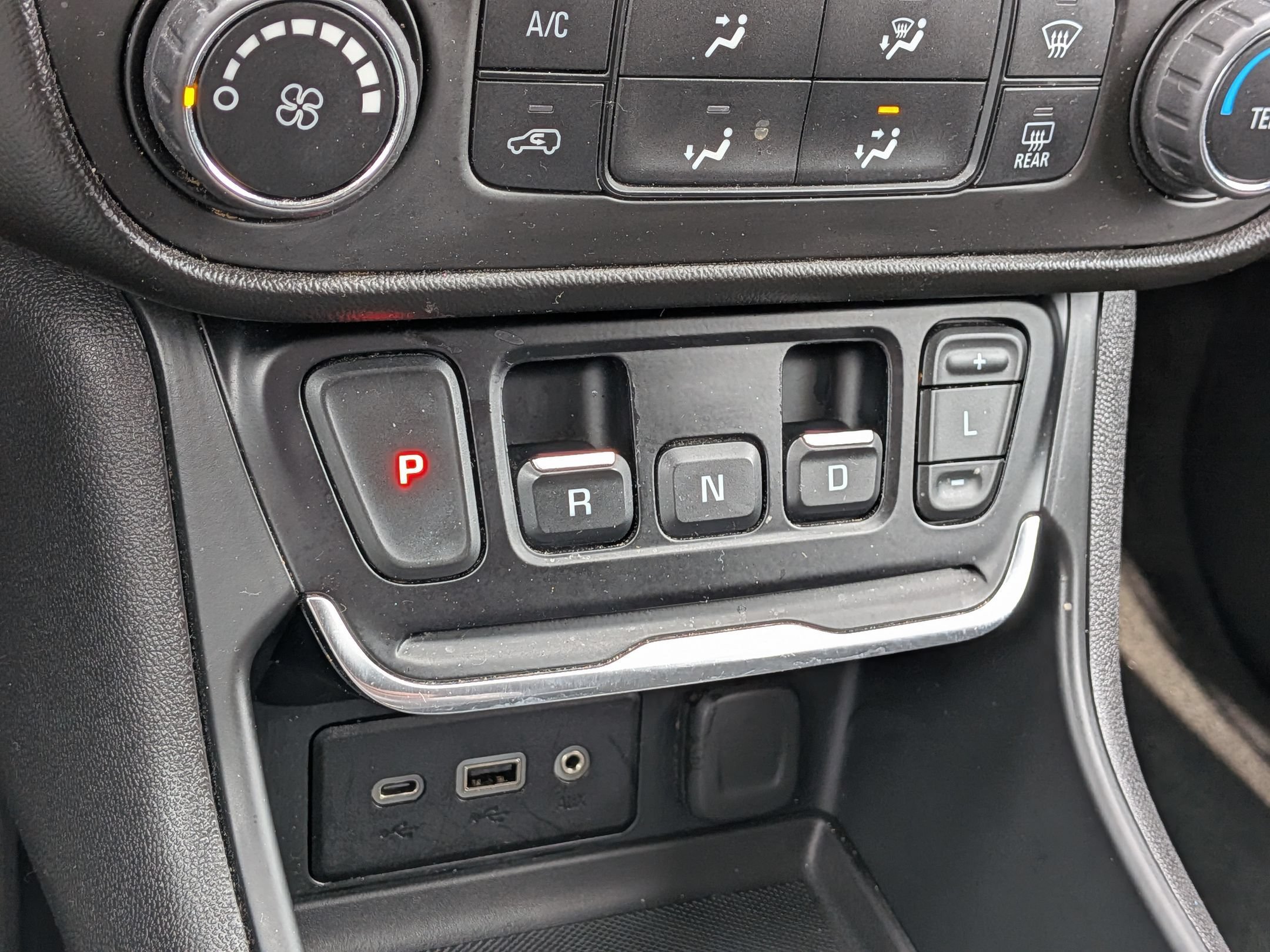Certified 2021 GMC Terrain SLE FWD image 12