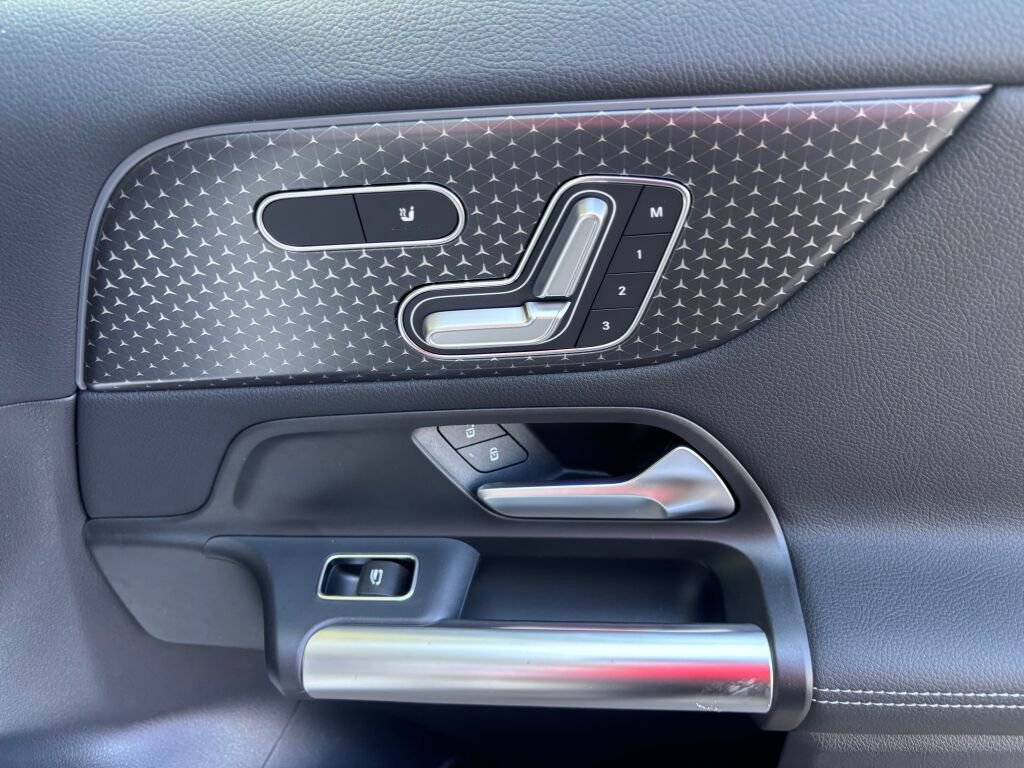 New 2026 Mercedes-Benz GLA 250 4MATIC image 15