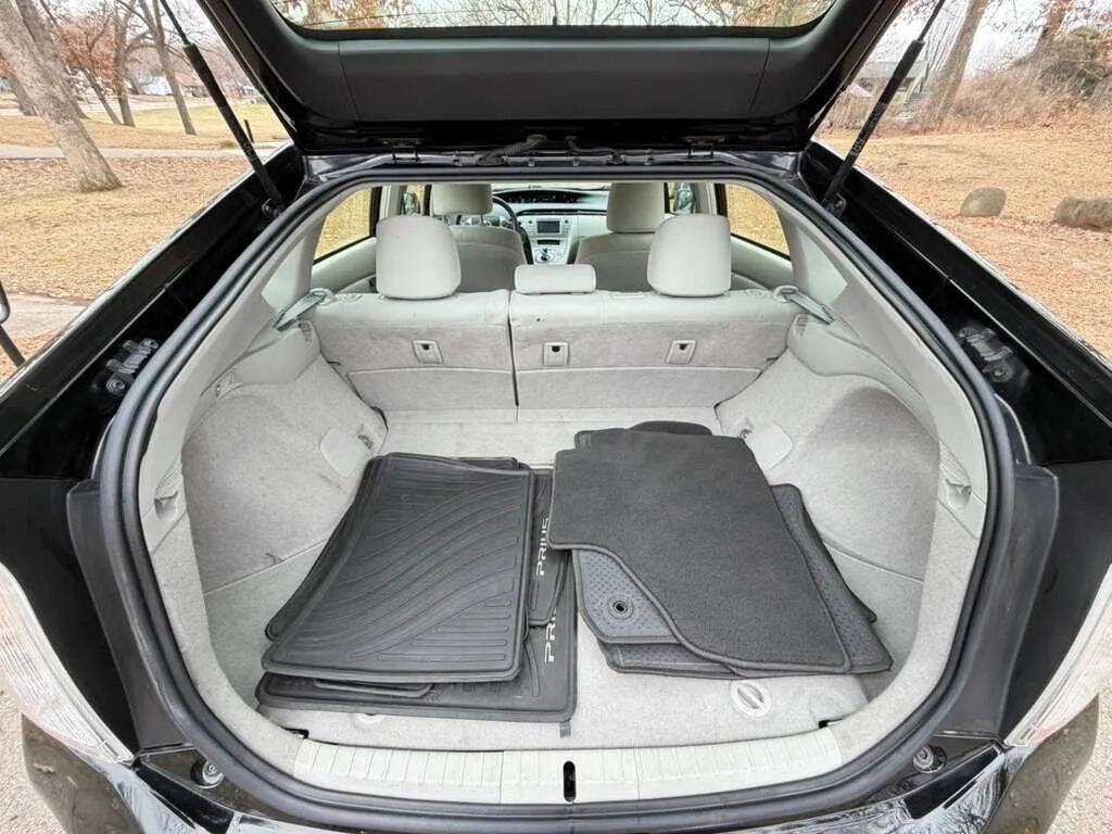 Used 2013 Toyota Prius Two image 17