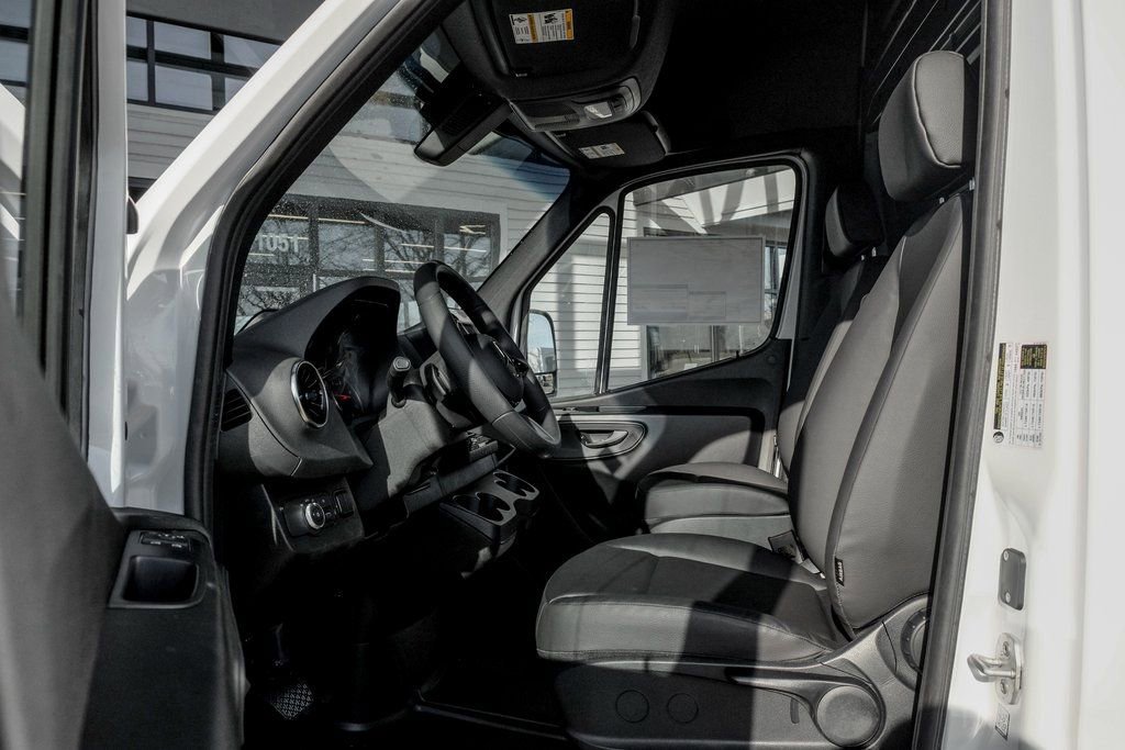 Used 2026 Mercedes-Benz Sprinter 2500 image 12