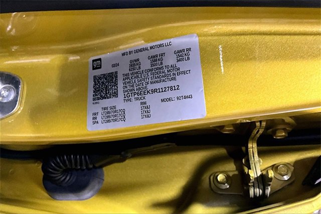 Certified 2024 GMC Canyon AT4X image 32