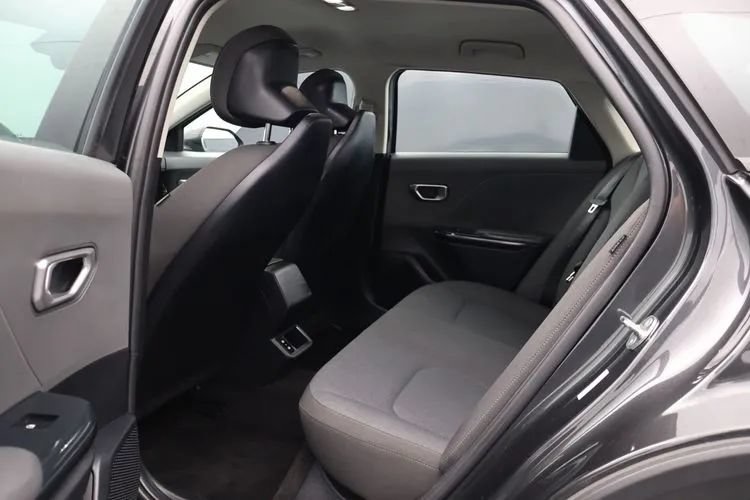 Used 2025 Kia K4 FWD image 15