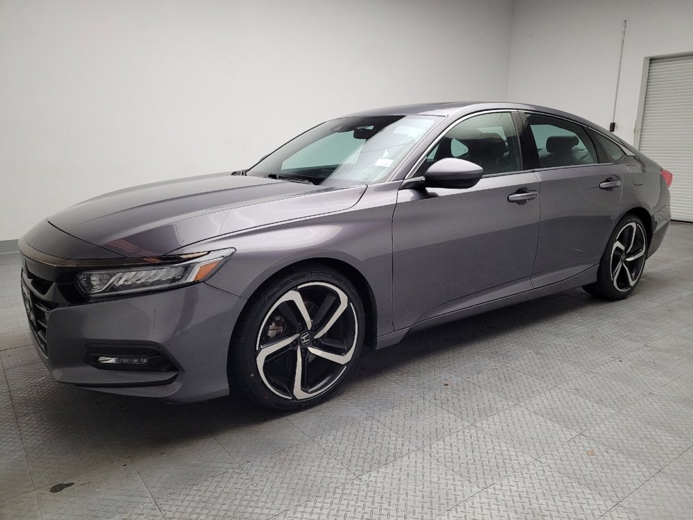 Used 2018 Honda Accord Sport image 2
