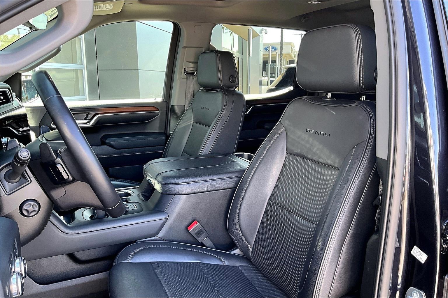 Used 2024 GMC Sierra 1500 Denali image 25