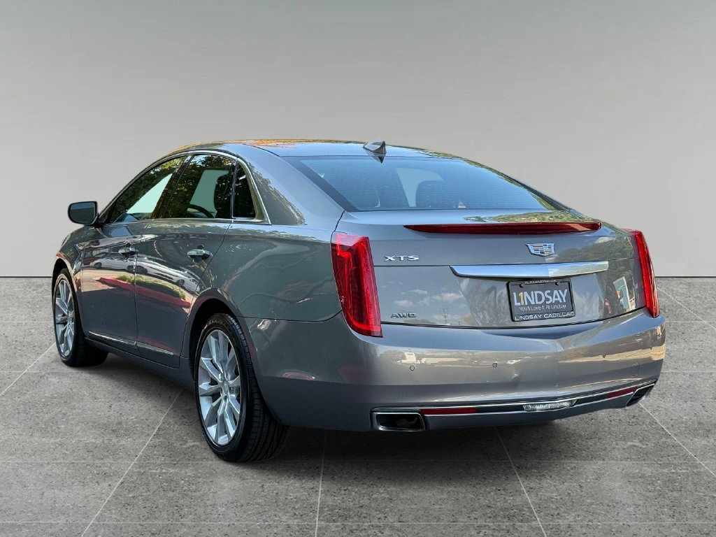 Used 2017 Cadillac XTS Luxury AWD/4WD image 12