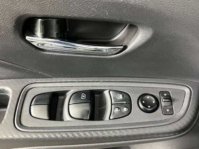 Used 2024 Nissan Versa SV FWD image 19