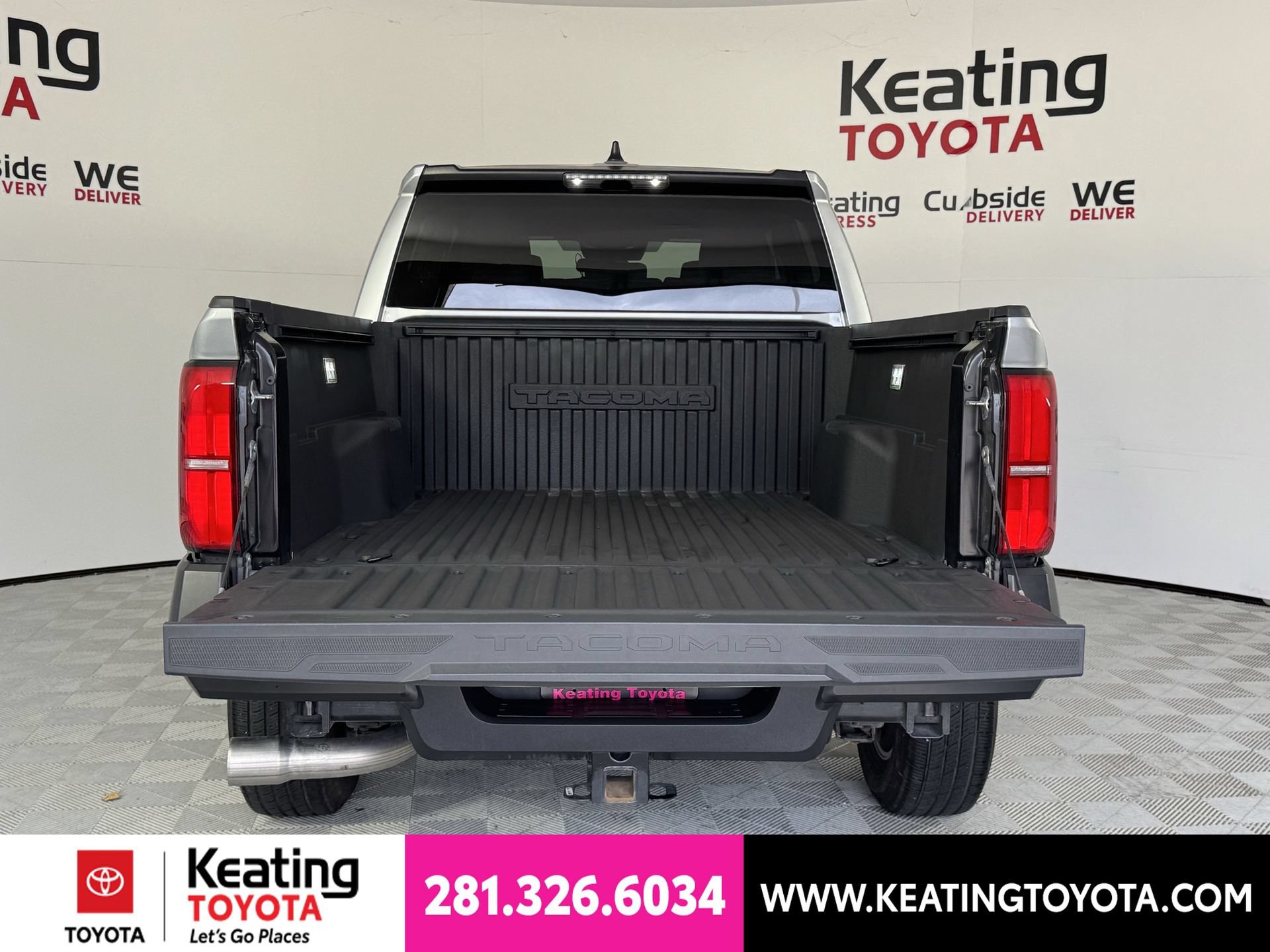 Certified 2025 Toyota Tacoma SR AWD/4WD image 19