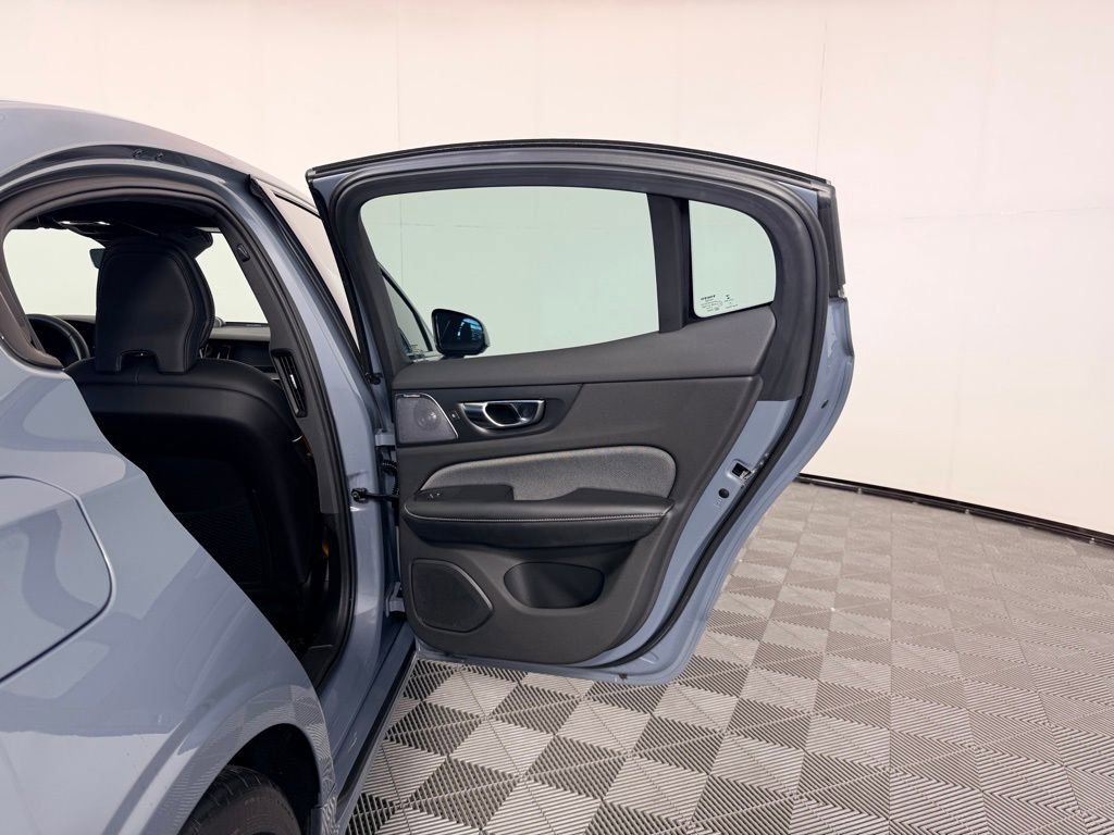 Used 2022 Volvo S60 T8 Polestar image 27