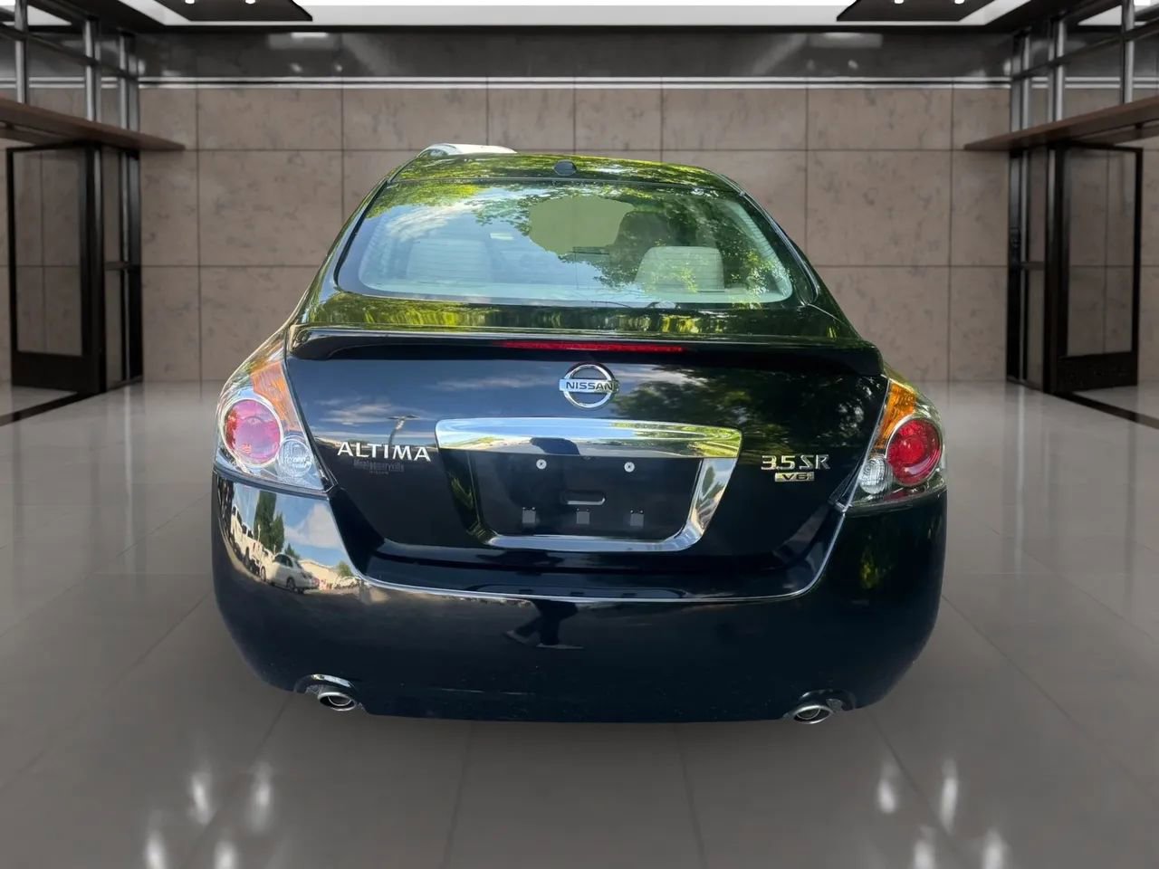 Used 2012 Nissan Altima 3.5 SR w/ Sport Pkg FWD image 5