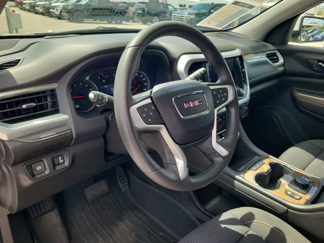 Certified 2023 GMC Acadia SLE w/ Driver Convenience Package image 16