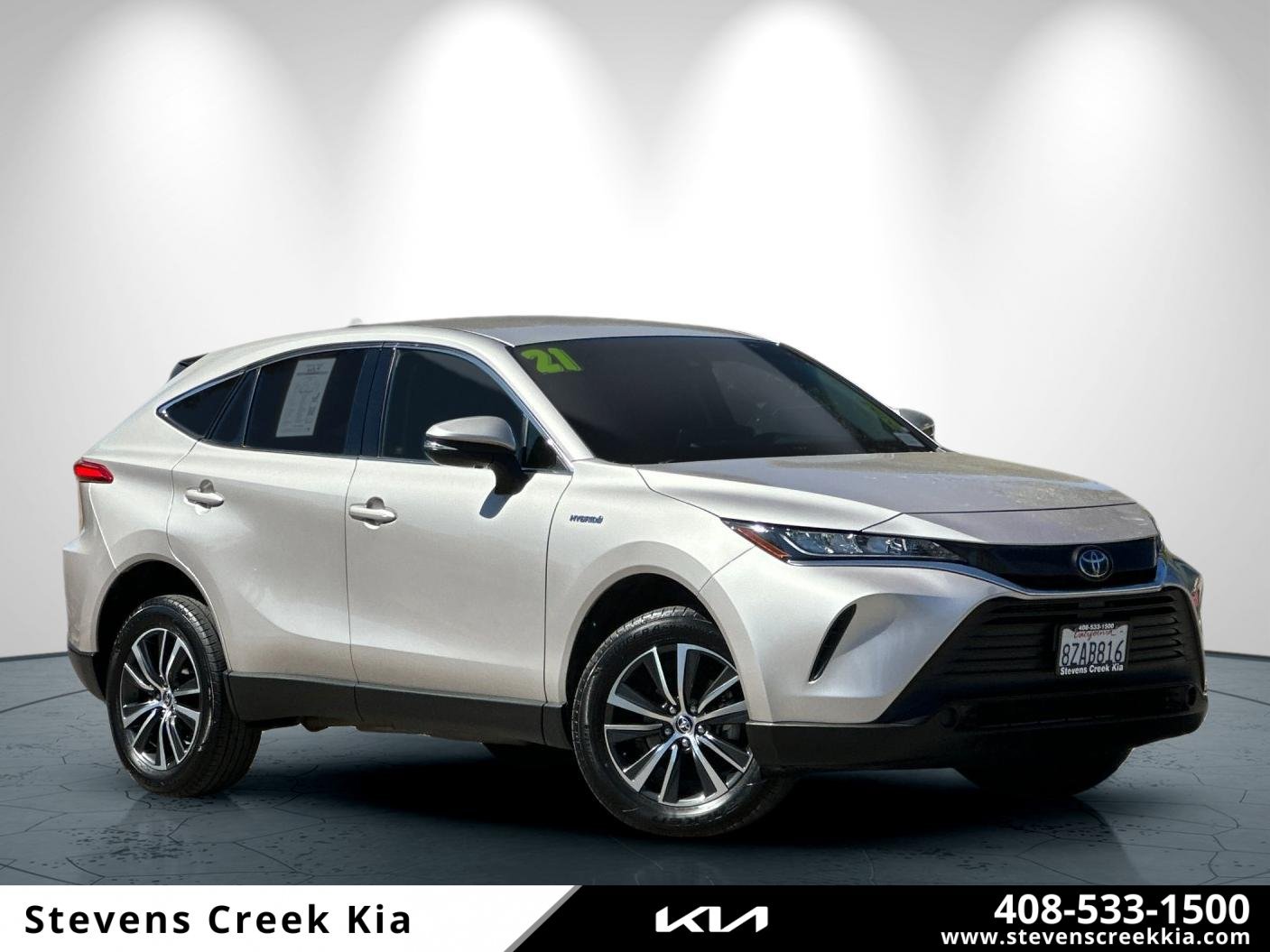 Used 2021 Toyota Venza LE AWD/4WD image 1