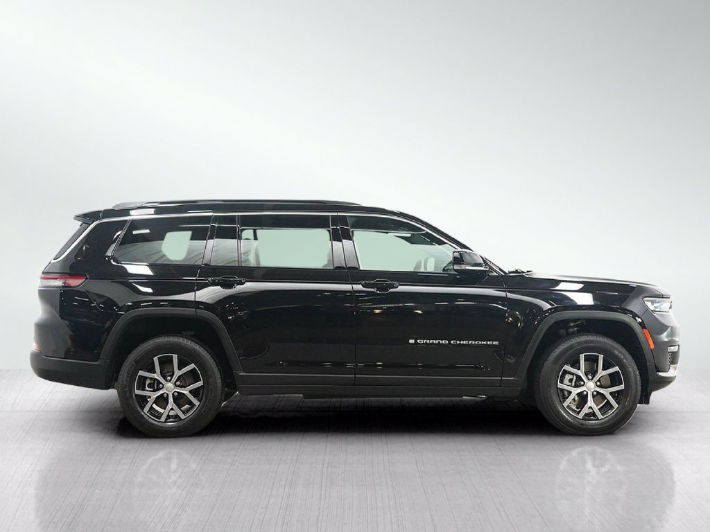 Used 2025 Jeep Grand Cherokee L Limited AWD/4WD image 6