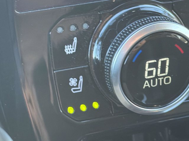 Used 2023 Toyota Highlander Limited AWD/4WD image 23