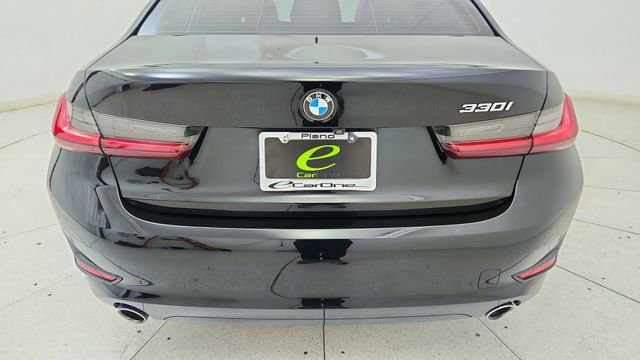 Used 2022 BMW 330i Sedan w/ Driving Assistance Package RWD image 11