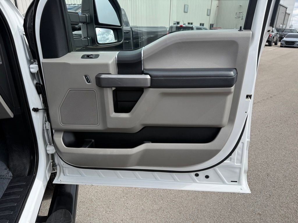 Used 2019 Ford F250 XLT w/ Snow Plow Prep Package image 16