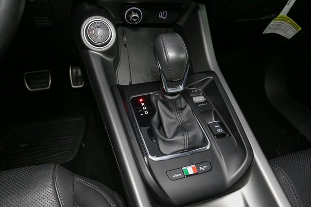 Used 2024 Alfa Romeo Tonale Veloce image 31
