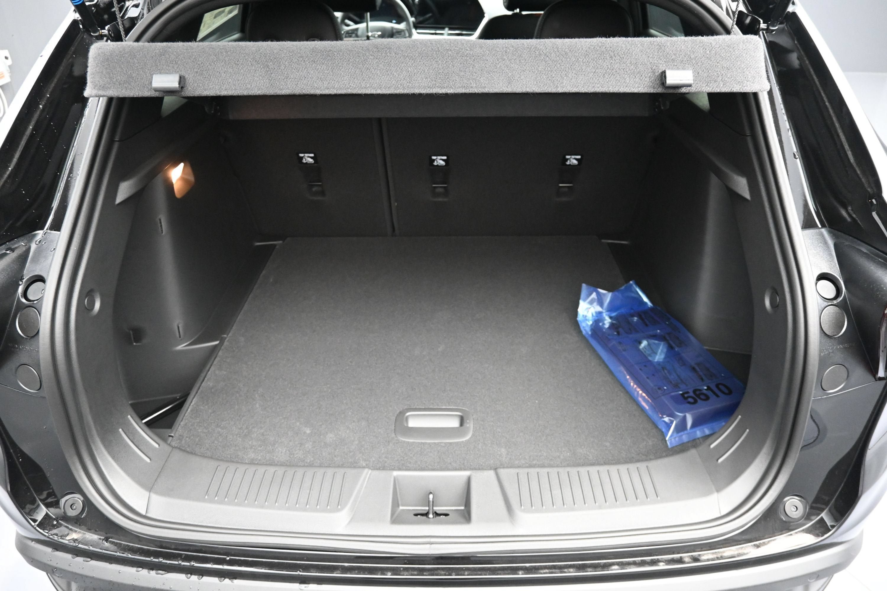 New 2026 Chevrolet Trax RS w/ Sunroof Package FWD image 28
